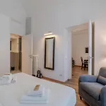 Lägenhet Guesthost - Classy Near Museo Egizio Turin