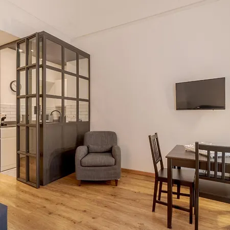 Guesthost - Classy Near Museo Egizio 토리노