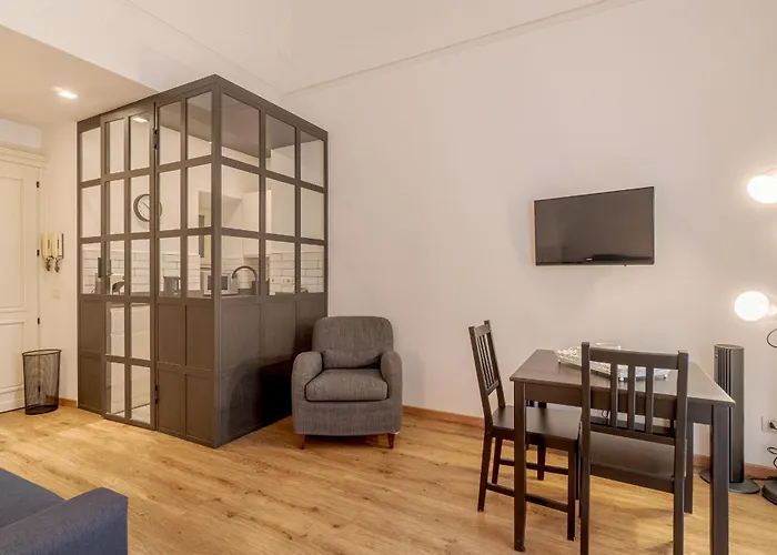 Guesthost - Classy Near Museo Egizio